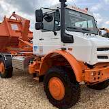 Unimog mit langem Radstand
