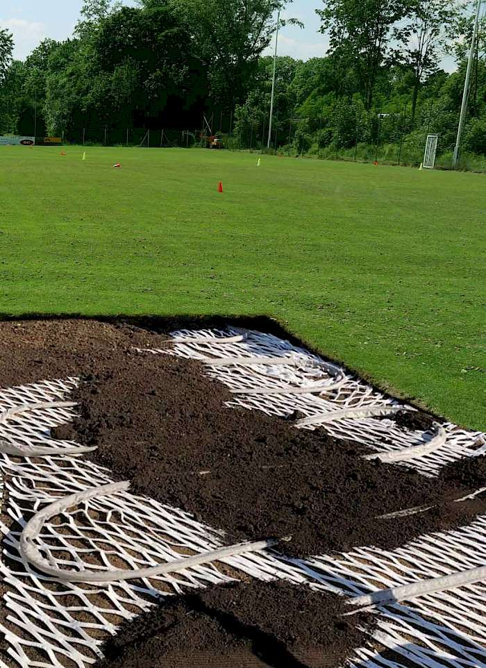 BLUELITE-Net System auf einem Sportplatz