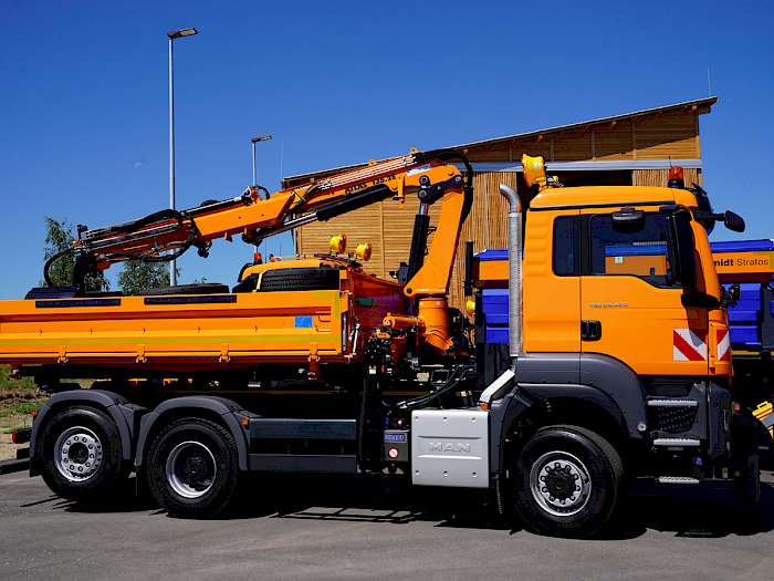 Kommunal-Lkw mit Bereifung